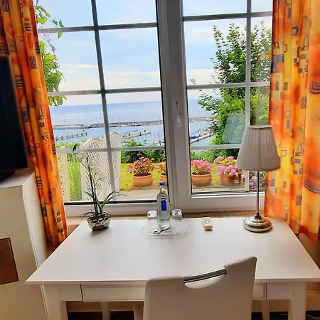 Sassnitzer Mit Baederarchitektur, Seeblick Und Sauna ザスニッツ