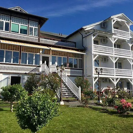 ホテル Sassnitzer Mit Baederarchitektur, Seeblick Und Sauna
